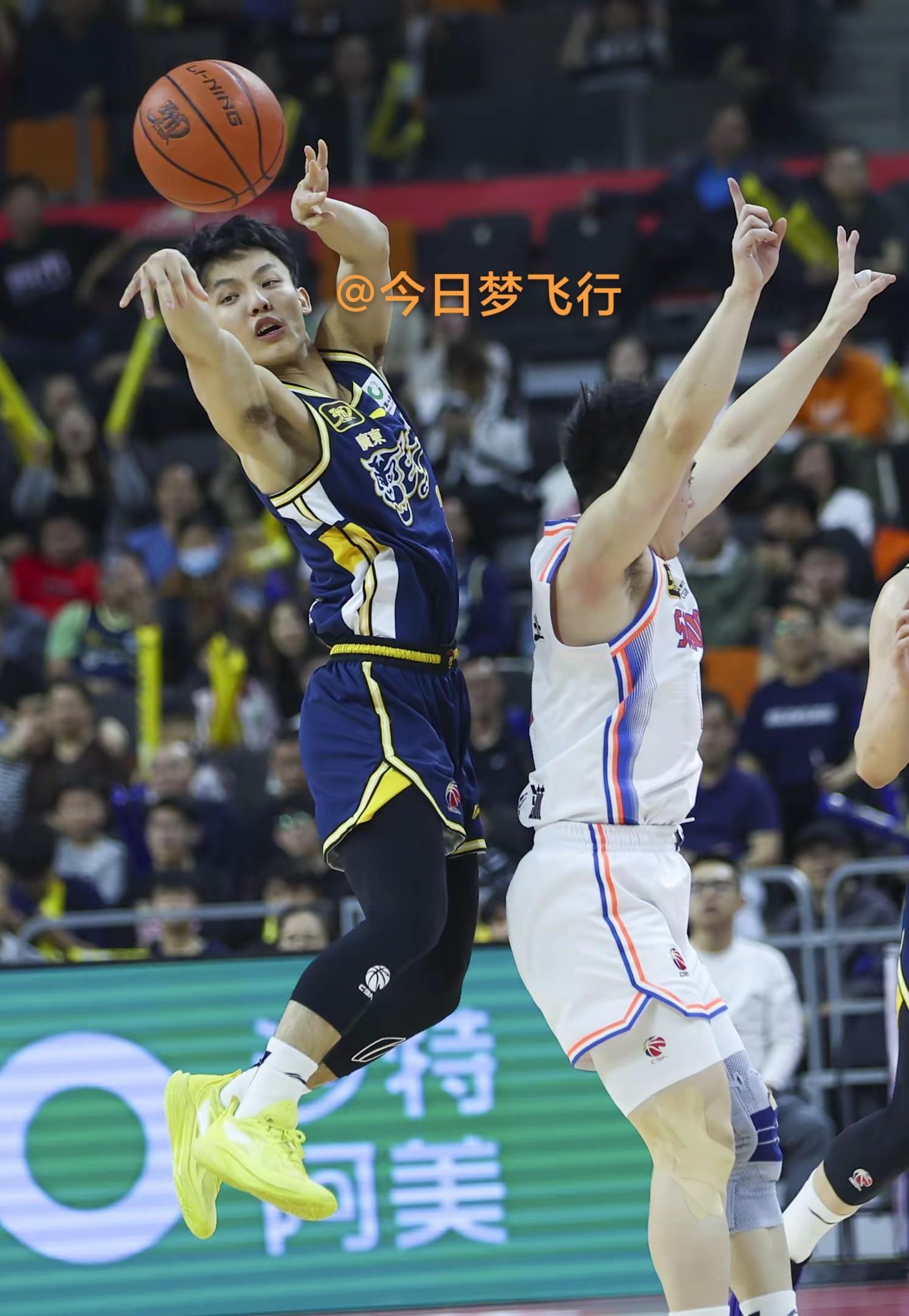 太狠了！赛前广东宏远调整名单以备NBA季后赛皇家马德里围绕欧超杯调整名单，风云突变纽卡斯尔今晨临场应变的简单介绍