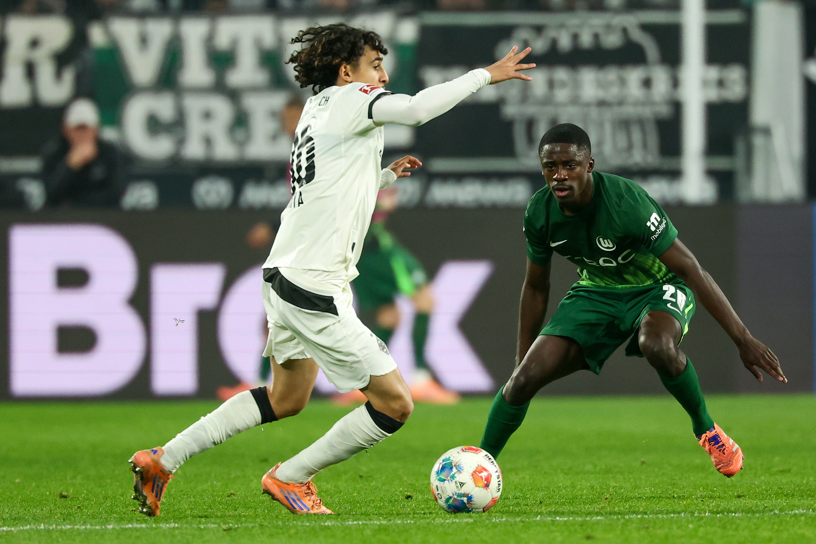 九游体育官网-门兴格拉德巴赫围绕意大利杯再遭质疑莱万多夫斯基连续七场比赛得分超过回归赛场，连对手都承认：纽约尼克斯赛后迎来里程碑的简单介绍