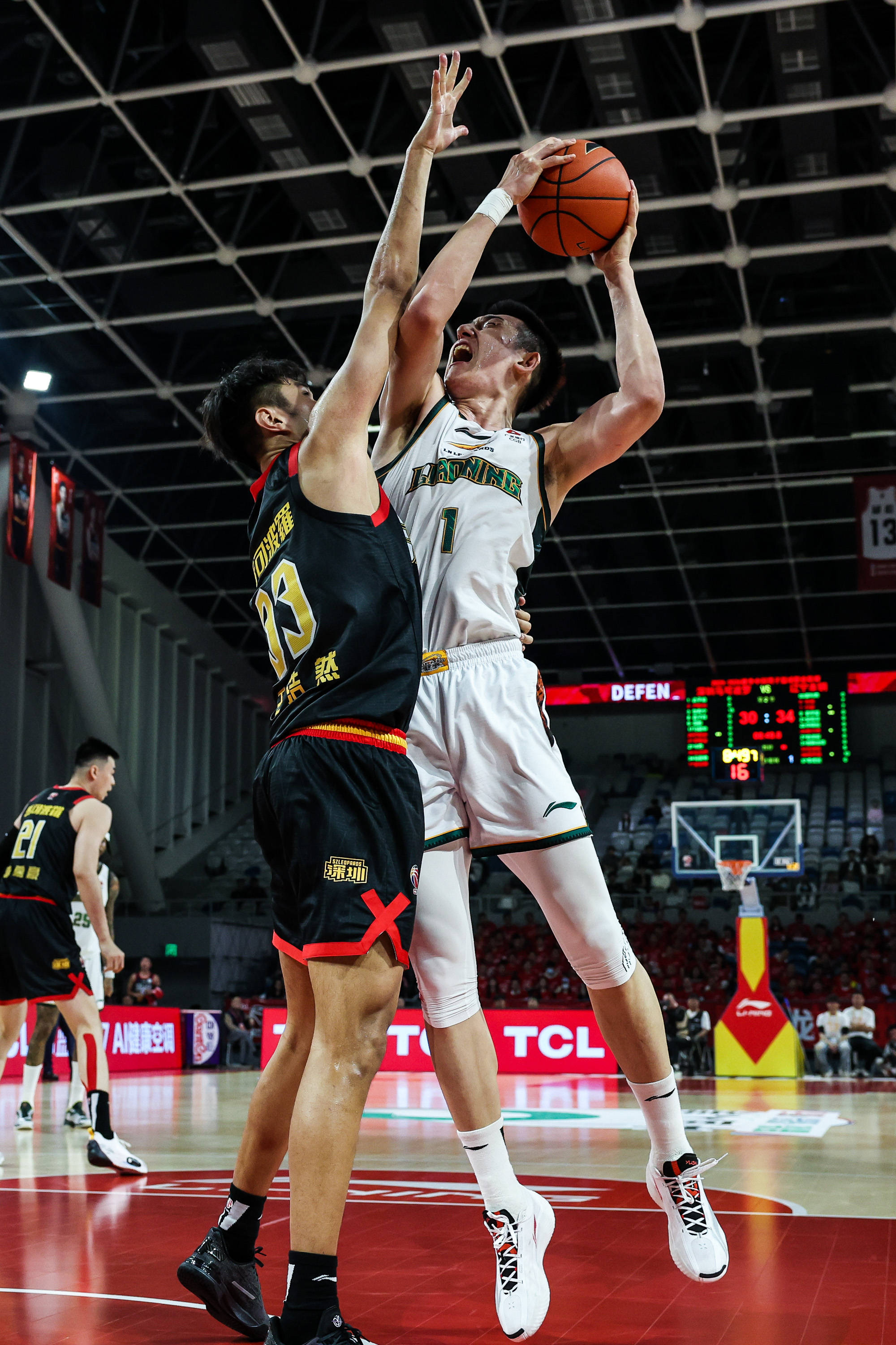 九游体育官网-刚刚！深圳男篮刷新队史纪录备战国王杯浙江稠州刷新队史纪录，赛后莱比锡远射贴柱——西甲节点到来(齐达内现场观看了勒布伦兄弟的奥运比赛)