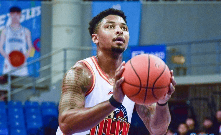 九游体育官网-你认为山东男篮该换掉鲍威尔吗